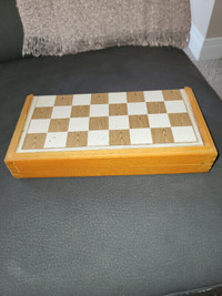 Magnetic folding wooden chessboard with resin pieces