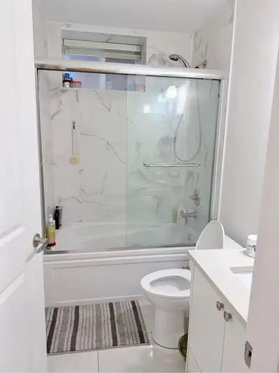 One small private bedroom for rent in a shared house at 1917 E 51st Ave, Vancouver. $750/month plus...