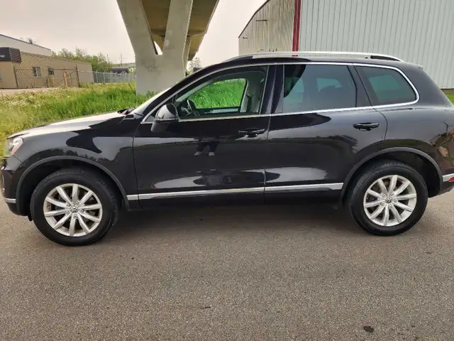 2016 Volkswagen Touareg- Fully Loaded  in Cars & Trucks in Edmonton - Image 6