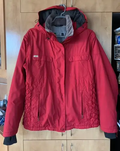 Manteau d’hiver Columbia MEDIUM rouge pour femme en très bon éta, View more