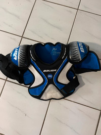 Bauer Pro Junior Hockey Shoulder Pads Small