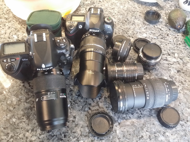 Nikon digital camera and lens,several Nikon items.Nikon D2X,D70s | Cameras  & Camcorders | City of Toronto | Kijiji