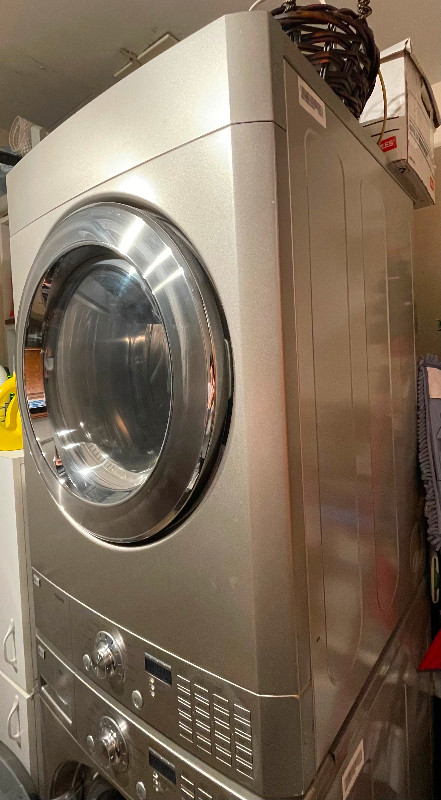 Dryer in Washers & Dryers in City of Halifax - Image 2