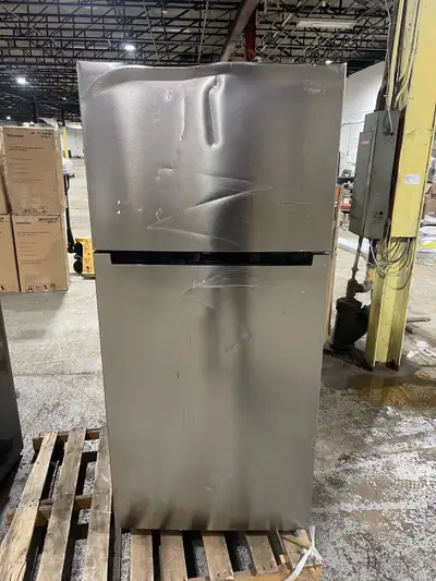 BRAND NEW Vissani 18 Cu. Ft. Top Freezer Refrigerator in Stainle, View more