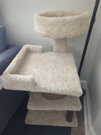 Solid 3-Tier Carpeted Cat Tree / Scratching Post, View more