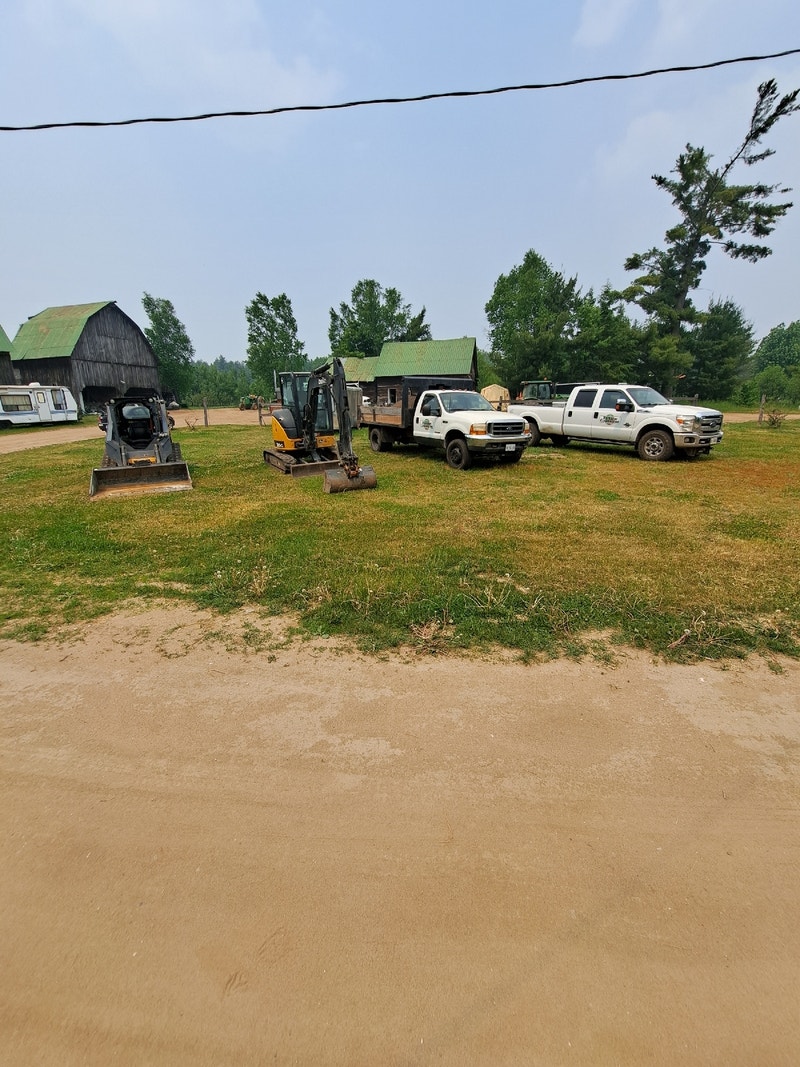 Excavation and rough landscaping Heavy Equipment Pembroke Kijiji
