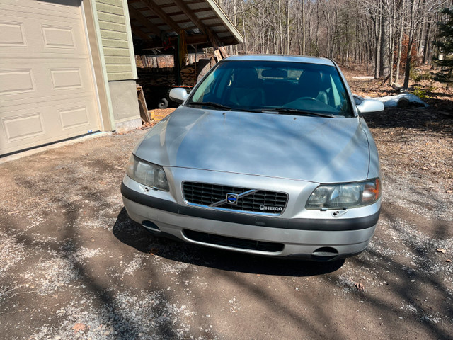 volvo s 60 2.4t 2003 dans Autos et camions  à Laval/Rive Nord - Image 2
