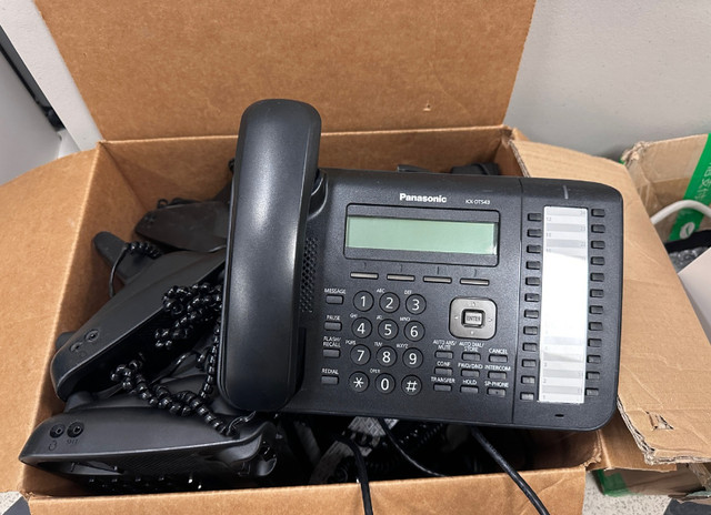Office  PANASONIC KX-DT543 DIGITAL 3-LINE PHONE BLACK in Home Phones & Answering Machines in Mississauga / Peel Region