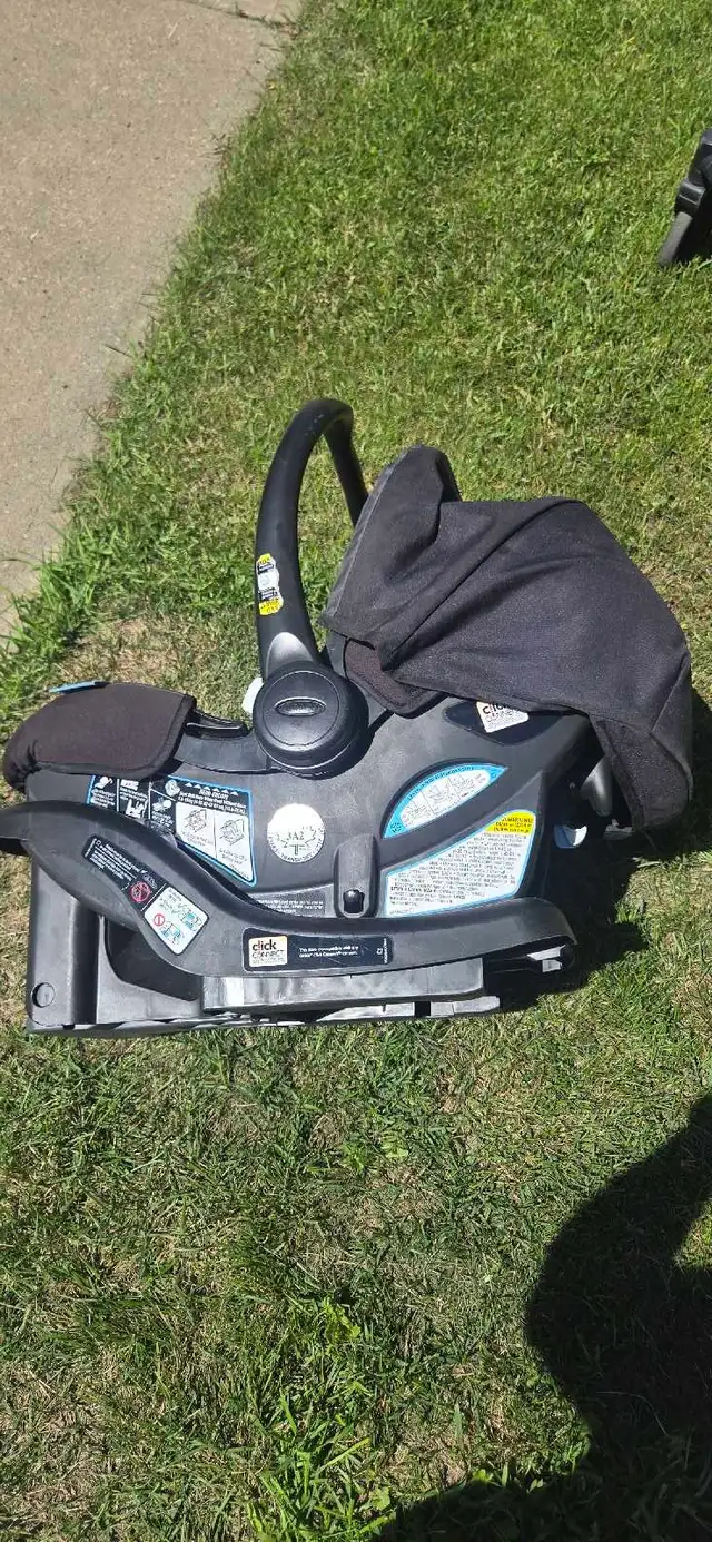 baby car seat quick connect  in Strollers, Carriers & Car Seats in Edmonton - Image 2