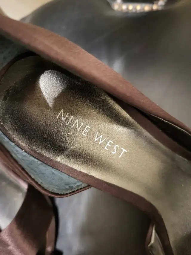 BROWN SATIN HEELS62863268473218122