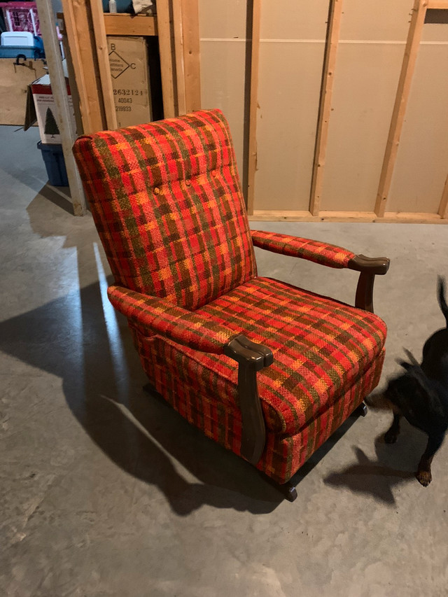 Rocking Chair Chairs & Recliners Strathcona County Kijiji