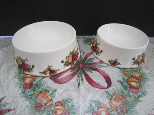 Royal Albert OLD COUNTRY ROSES Pet Food Dishes in Arts & Collectibles in Thompson