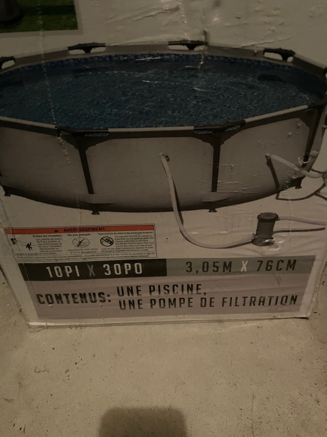 Pool - Above Ground 10 ft Round - $75 in Hot Tubs & Pools in Kitchener / Waterloo - Image 2