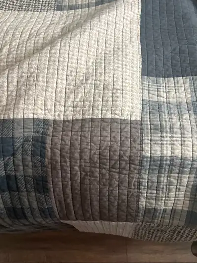 King quilt set, View more