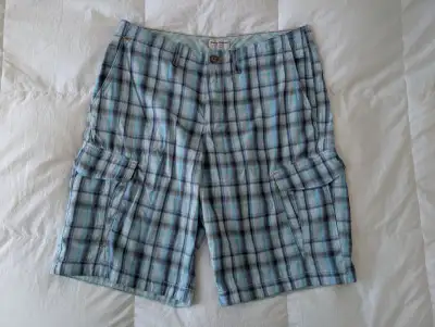Tommy Bahama Men's size 34 plaid cargo shorts NEW, View more