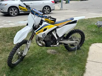 Great condition, low hour TC 300. It’s a TC250 base with a 300 kit, flywheel weight, rad guards, and...