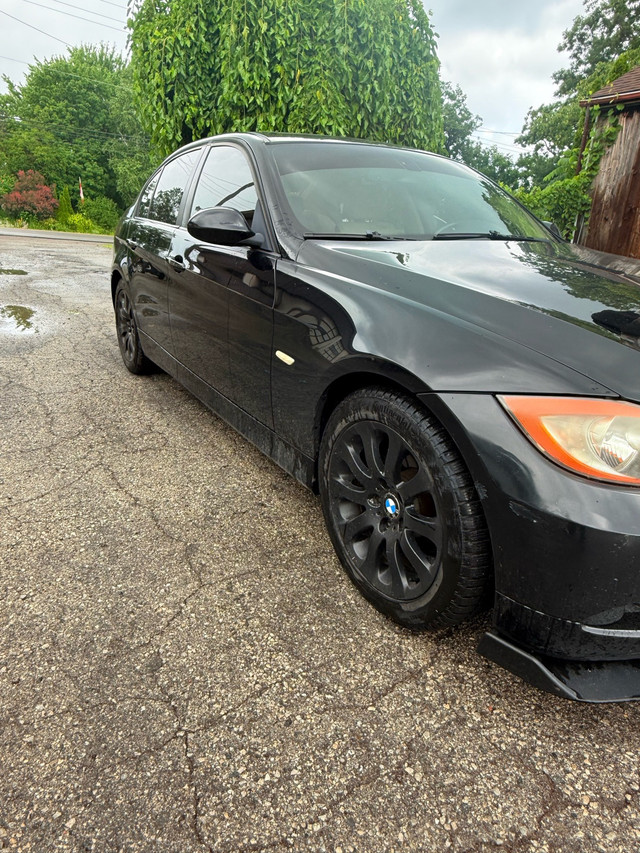 BMW 323i (E90) in Cars & Trucks in Hamilton - Image 2