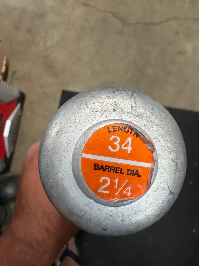 Louisville Slugger TPS Softball Bat in Baseball & Softball in Oakville / Halton Region - Image 7