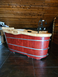 Freestanding Soaking Wooden Bathtub