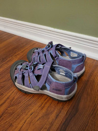 Keens sandals, size 12 (kids)