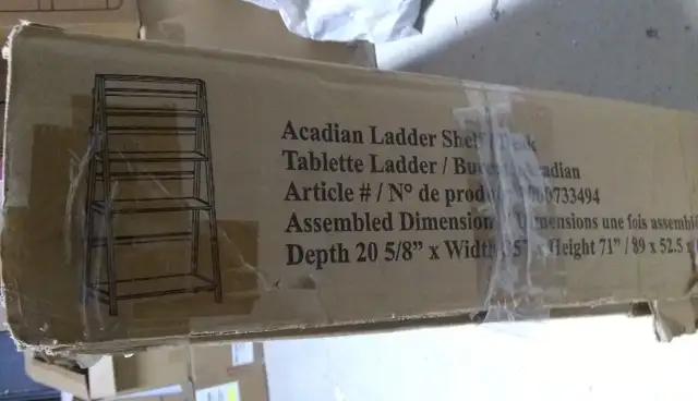 Dark brown wooden shelf in Bookcases & Shelving Units in City of Toronto - Image 4