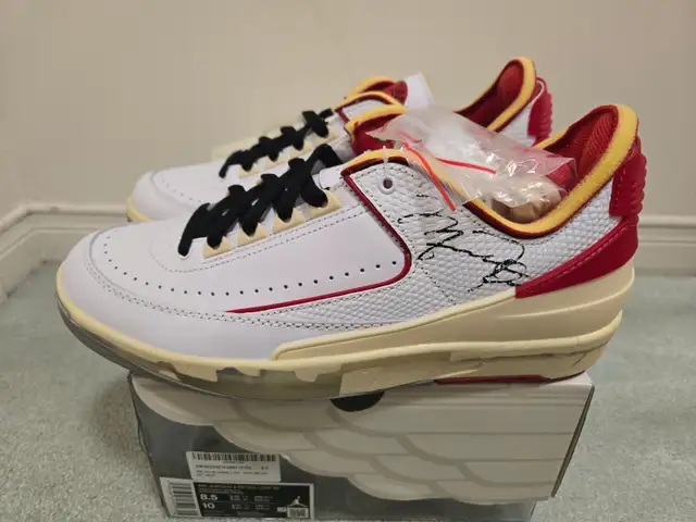 Size 8.5 - Nike Air Jordan 2 Off White White Red in Men's Shoes in Markham / York Region - Image 4