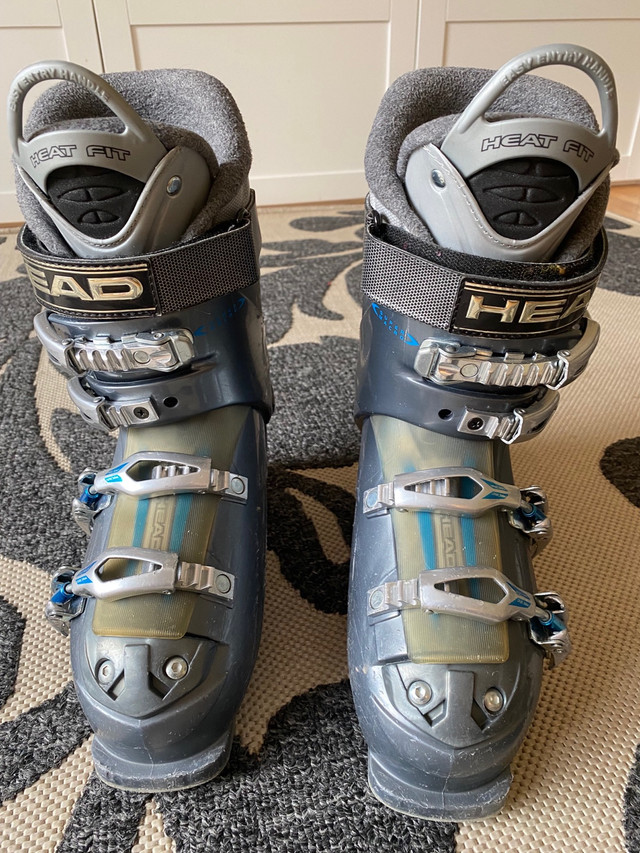 Ski boots HEAD bottes de ski pour enfant/ jeune adulte 24-24,5 dans Ski  à Longueuil/Rive Sud