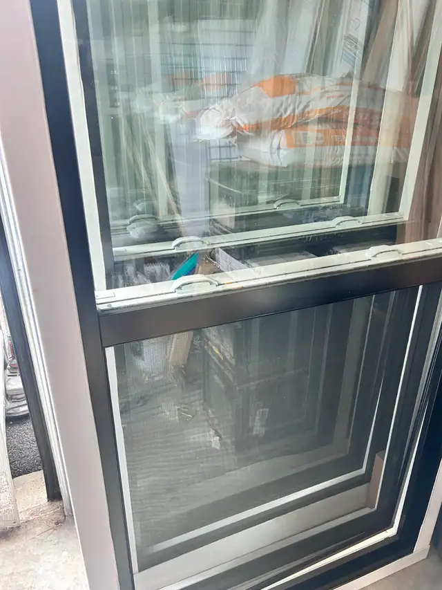 Double-Hung Windows417524228953876484