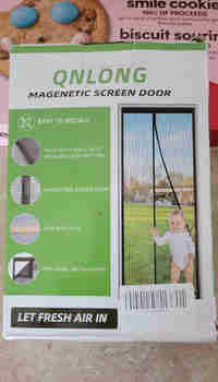 Qnlong magnetic screen door 