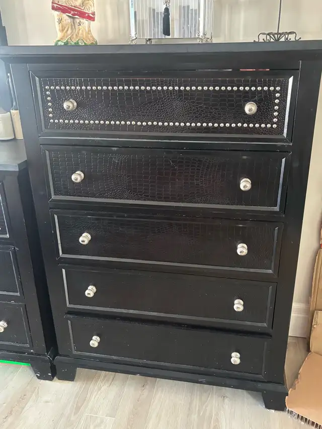 black tall dresser  in Dressers & Wardrobes in Belleville - Image 3