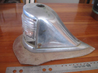 Greavette bow light