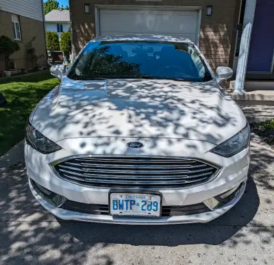  FOR SALE: 2017 Ford Fusion Hybrid SE