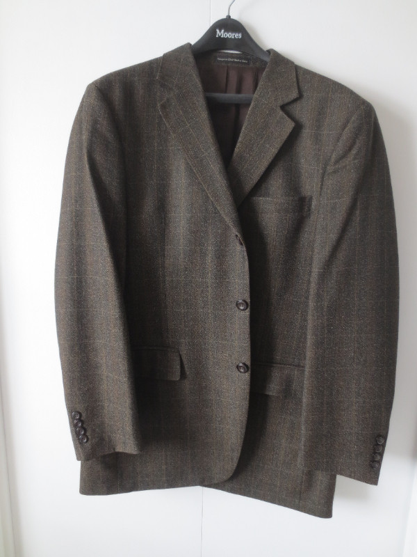 Blazer, Sport Jacket, Alfred Sung 42 Long, Brown,  Moores bag in Men's in Timmins