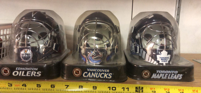 NHL mini cups and Franklin Collectable Goalie Masks. in Arts & Collectibles in Mississauga / Peel Region - Image 2