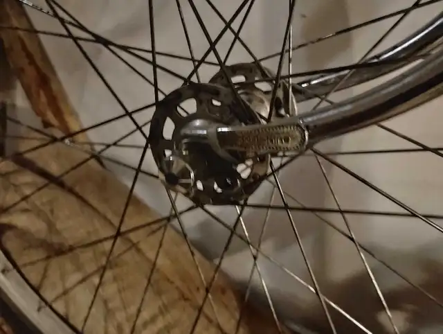 1976 Centurion road bike in Road in Chatham-Kent - Image 7