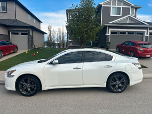 2014 Nissan Maxima SV