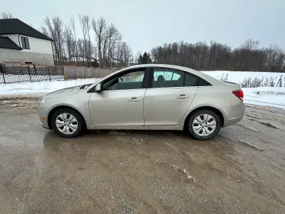 Runs and drives very well recently replaced oil filter housing with turbo return line. Heat and ac w...