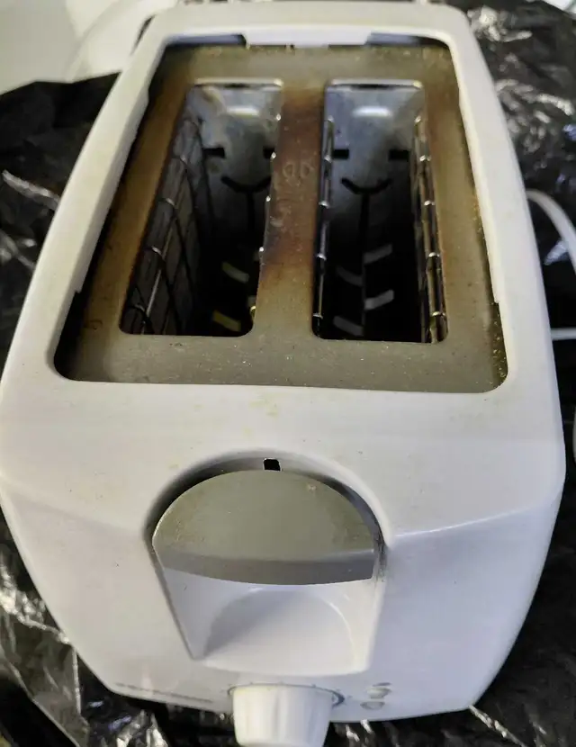 2 Slice Toaster  in Toasters & Toaster Ovens in St. John's - Image 2