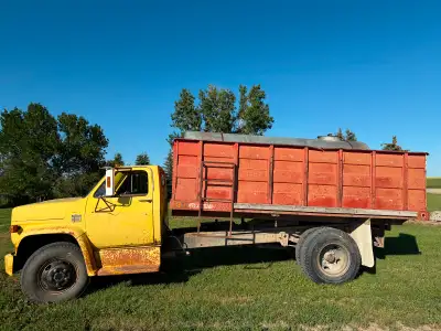 For Sale: 1975 Chev C60 3-Ton Farm Truck 350 V8 gasoline engine Running and licensed. Fresh syntheti...