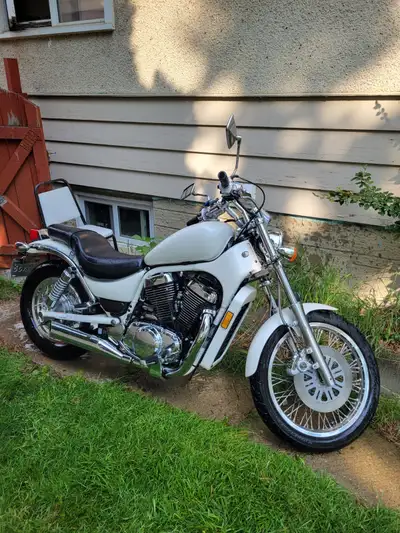 You need a great reliable bike with nothing wrong with it? We'll look no further. This is a great bi...