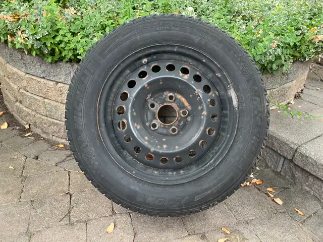 Michelin X-Ice 215/60R16 on rims in Tires & Rims in Ottawa - Image 3