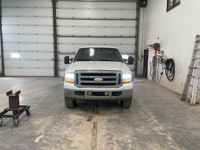2007 Ford F-350 in Cars & Trucks in Regina - Image 2