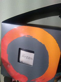 AMD RYZEN 3 2200G 3.7Ghz QUA CORE CPU Radeon Vega graph Game