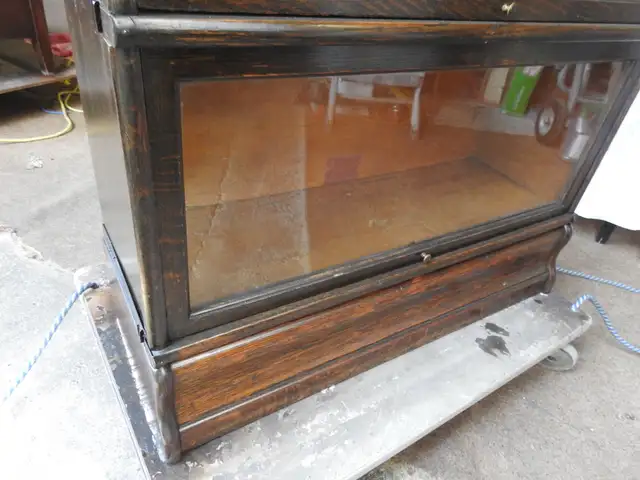 antique oak barrister bookcase 3 glass levels restored in Bookcases & Shelving Units in Hamilton - Image 5