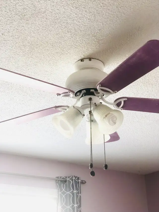 Purple & White Ceiling Fan with Lights in Indoor Lighting & Fans in Oakville / Halton Region - Image 3
