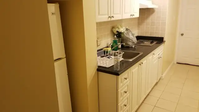 Basement room available  in Room Rentals & Roommates in City of Toronto - Image 3
