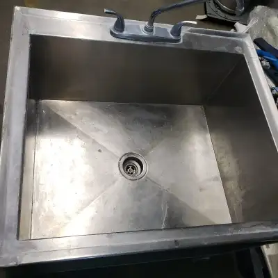 Lavabo / sink en acier inoxydable avec robinet, View more