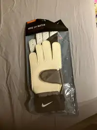 Goalkeeper gloves, size 9