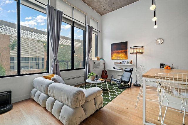 Modern Loft Condo — photo 2