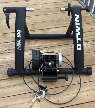 B'Twin Bike Trainer - RoadR 100 / Support pour entrainement velo, View more